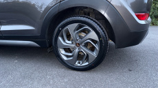 Hyundai Tucson 2.0 CRDi Blue Drive Premium 5dr 2WD Diesel Estate